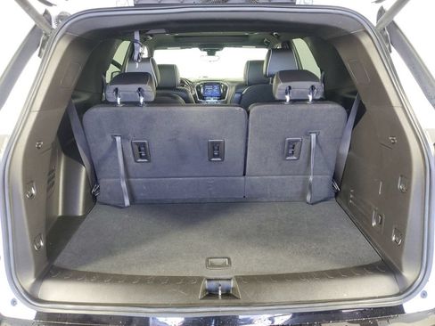Used 2022 Chevrolet Traverse Premier w/ Redline Edition AWD/4WD image 35