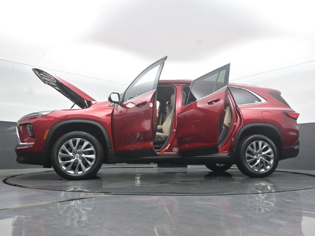 Used 2025 Buick Enclave Preferred w/ Trailering Package, 5000 lbs. AWD/4WD image 60