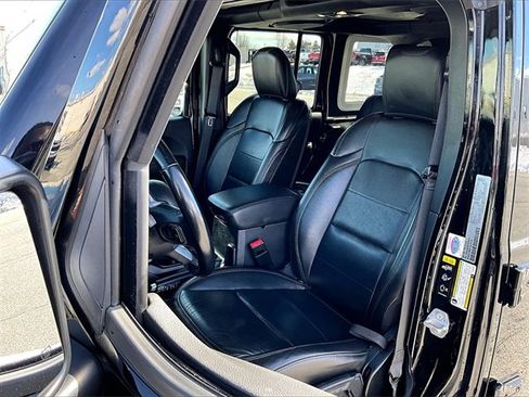 Used 2020 Jeep Wrangler Unlimited Sahara image 10