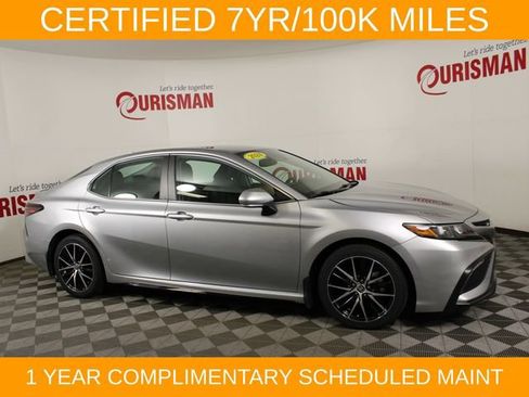 Used 2024 Toyota Camry SE w/ Convenience Package FWD image 11