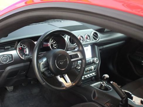 Used 2018 Ford Mustang GT w/ GT Performance Package RWD image 12