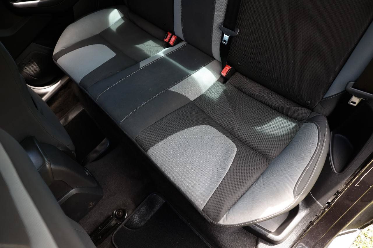 Used 2012 Ford Focus SE FWD image 10