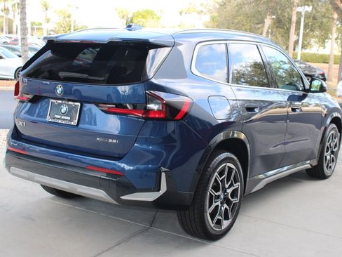 Used 2024 BMW X1 xDrive28i w/ Technology Package image 9