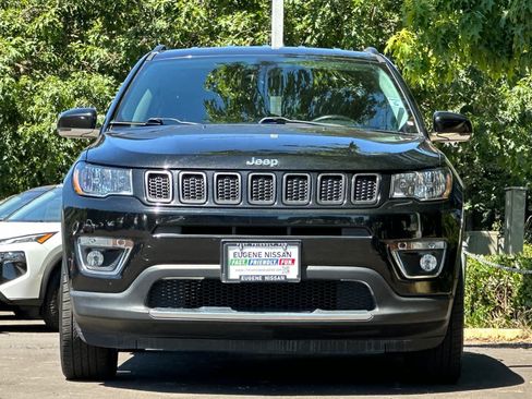 Used 2017 Jeep Compass Limited w/ Navigation Group AWD/4WD image 10