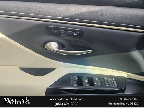 Used 2022 Lexus ES 300h w/ Premium Package image 6