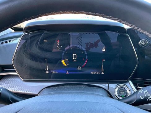 Used 2025 Chevrolet Trax ACTIV w/ Driver Confidence Package image 19