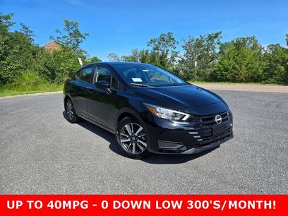 New 2025 Nissan Versa SV w/ Trunk Package