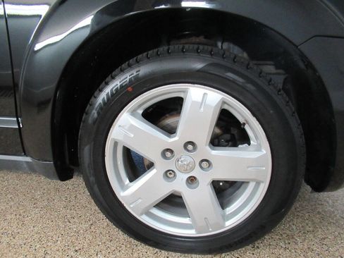 Used 2010 Dodge Journey SXT w/ Flexible Seating Group image 24