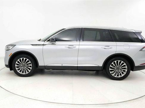 Used 2020 Lincoln Aviator Reserve w/ Elements Package Plus AWD/4WD image 2