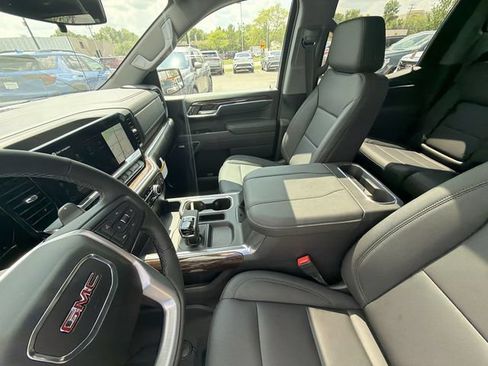 New 2026 GMC Sierra 1500 Elevation w/ Elevation Premium Package AWD/4WD image 19