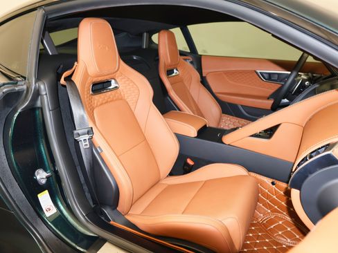 Used 2023 Jaguar F-TYPE R image 25