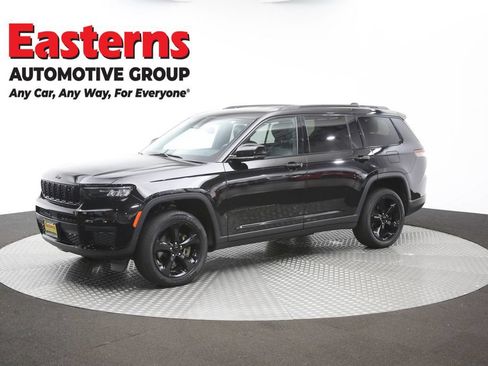 Used 2023 Jeep Grand Cherokee L Laredo AWD/4WD image 58