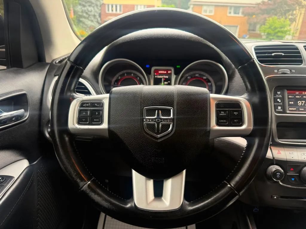 Used 2018 Dodge Journey SE w/ Connectivity Group FWD image 18