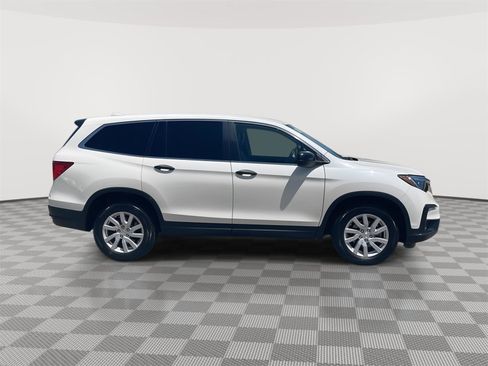 Used 2019 Honda Pilot LX image 4
