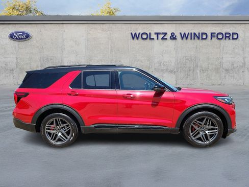 Used 2025 Ford Explorer ST w/ Sun And Sound Package AWD/4WD image 7