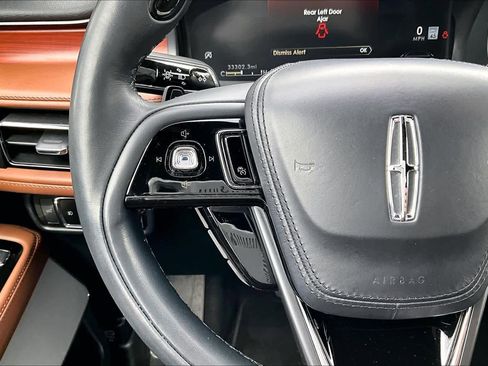 Used 2023 Lincoln Aviator Reserve w/ Equipment Group 201A image 22