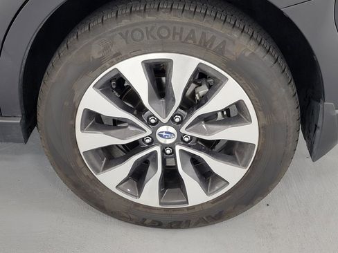 Used 2025 Subaru Outback Limited image 11