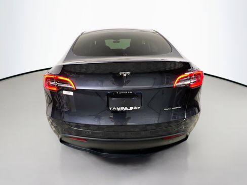 Used 2024 Tesla Model Y Long Range image 6