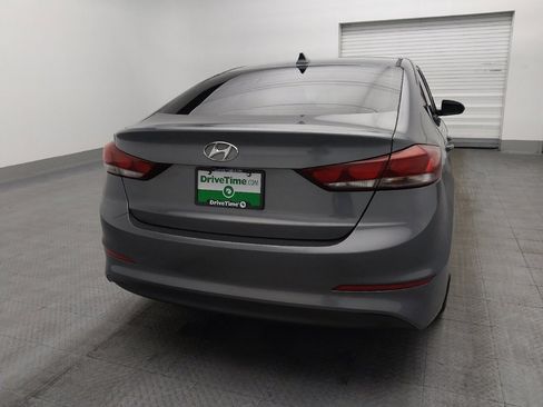 Used 2017 Hyundai Elantra SE image 7