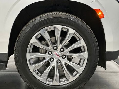 Used 2023 GMC Yukon XL Denali w/ LPO, Floor Liner Package AWD/4WD image 33