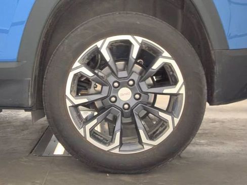 Used 2025 GMC Terrain Elevation w/ Elevation Premium Package image 12