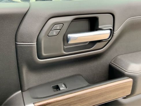 Used 2022 Chevrolet Silverado 1500 RST w/ LPO, Blackout Package image 52