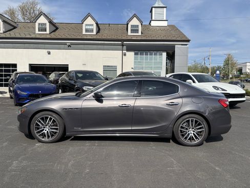 Used 2019 Maserati Ghibli S GranLusso image 2