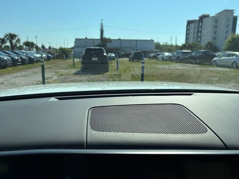 Used 2025 Hyundai Santa Fe SEL image 17