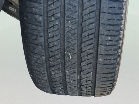 Used 2023 Jeep Grand Cherokee Altitude AWD/4WD image 11