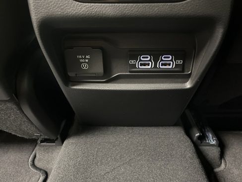 New 2025 Jeep Grand Cherokee Altitude image 24