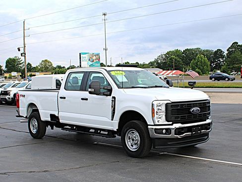 Used 2026 Ford F250 XL w/ XL Driver Assist Package AWD/4WD image 2