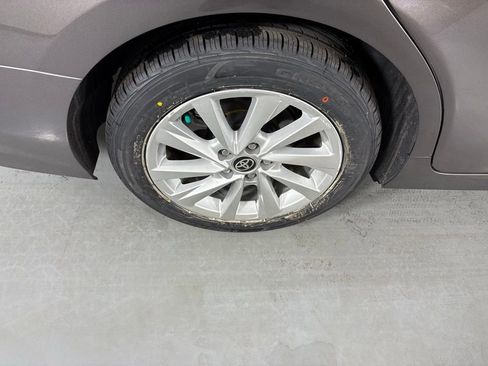 Used 2023 Toyota Camry LE image 10