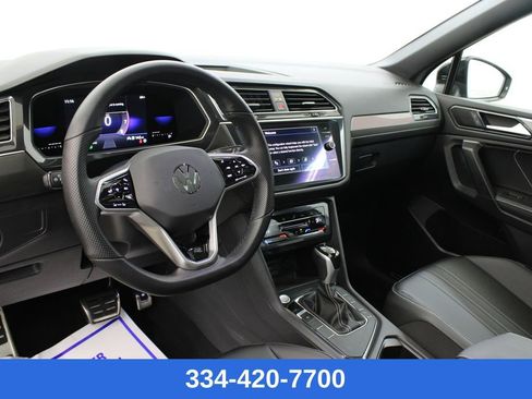 Used 2022 Volkswagen Tiguan SE R-Line image 15