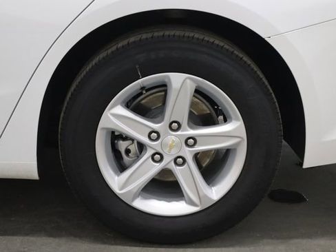 Used 2023 Chevrolet Malibu LT FWD image 37