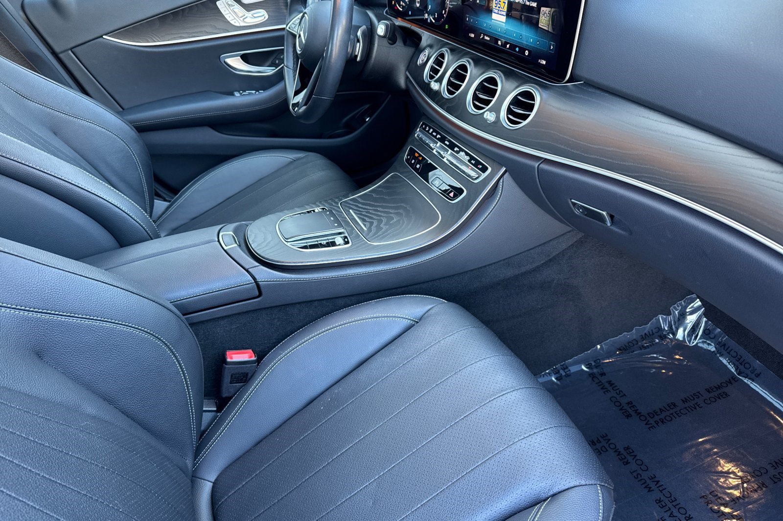 Used 2023 Mercedes-Benz E 350 Sedan image 34