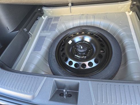 New 2026 Chevrolet Trax RS w/ Sunroof Package image 13