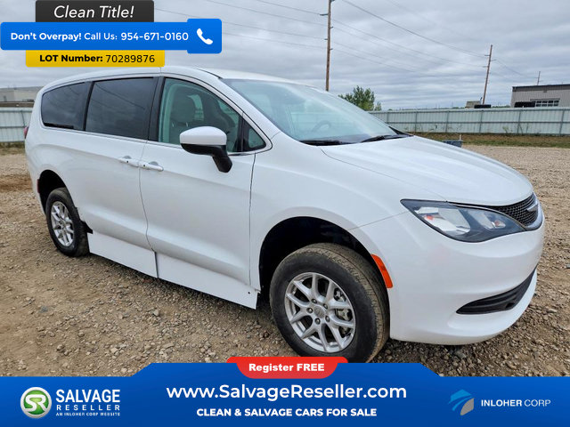 Used 2017 Chrysler Pacifica LX FWD image 5