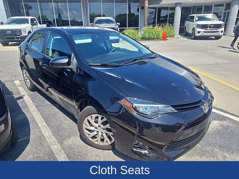 Used 2018 Toyota Corolla LE FWD image 2