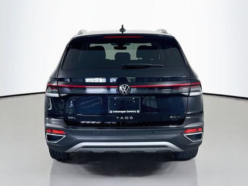 Used 2025 Volkswagen Taos SEL AWD/4WD image 10