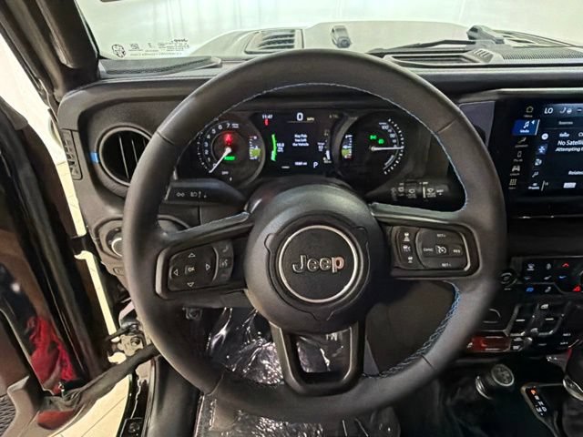Used 2025 Jeep Wrangler Unlimited Rubicon 4xe w/ Safety Group AWD/4WD image 13