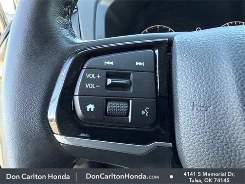 Used 2025 Honda Odyssey Touring image 18