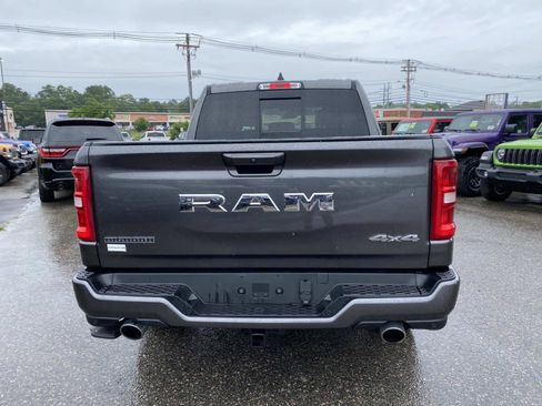Used 2025 RAM 1500 Big Horn AWD/4WD image 4