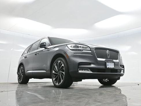 Used 2023 Lincoln Aviator Reserve w/ Equipment Group 201A AWD/4WD image 54