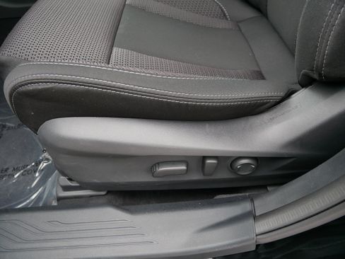Certified 2025 Subaru Outback Premium AWD/4WD image 20