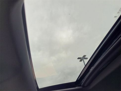 Used 2025 GMC Sierra 2500 AT4 w/ AT4 Premium Plus Package image 15