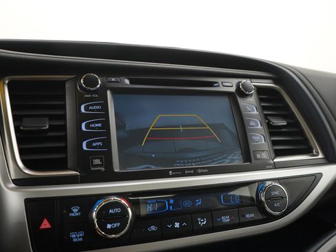 Used 2016 Toyota Highlander Limited Platinum AWD/4WD image 30