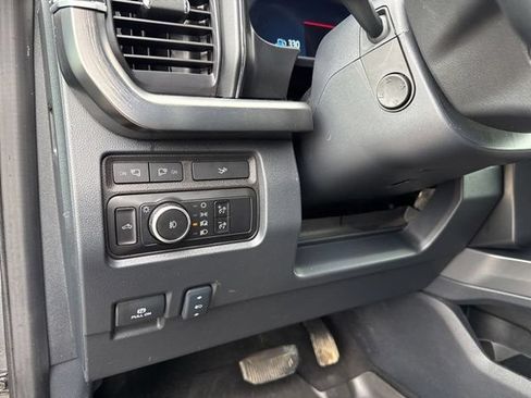 Used 2024 Ford F350 Lariat w/ Black Appearance Package AWD/4WD image 19