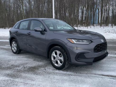 Certified 2025 Honda HR-V LX image 3