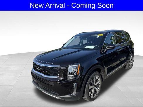 Used 2022 Kia Telluride S FWD image 2