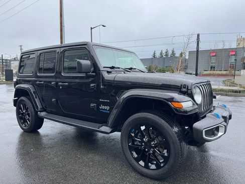 Used 2022 Jeep Wrangler Unlimited Sahara w/ Cold Weather Group image 1